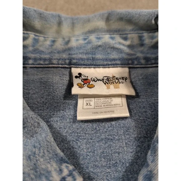 Walt DisneyDenim Shirt Adult‎ XL Extra Large Blue Mickey Mouse Chest Pocket - Picture 4 of 10